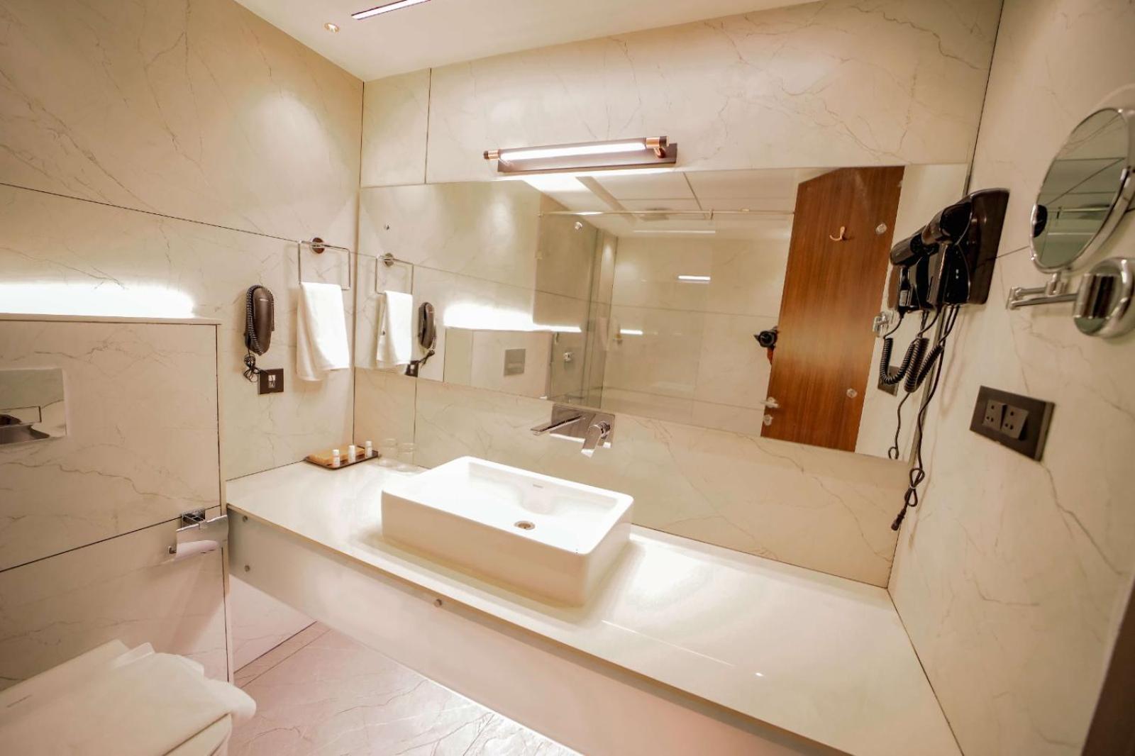 Hotel Cordial Sopanam Thiruvananthapuram Eksteriør bilde